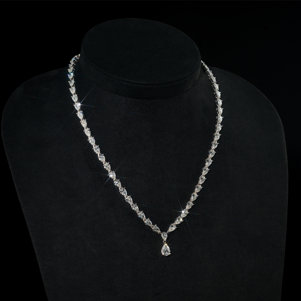 Pear Cut Diamond Choker in 14K White Gold