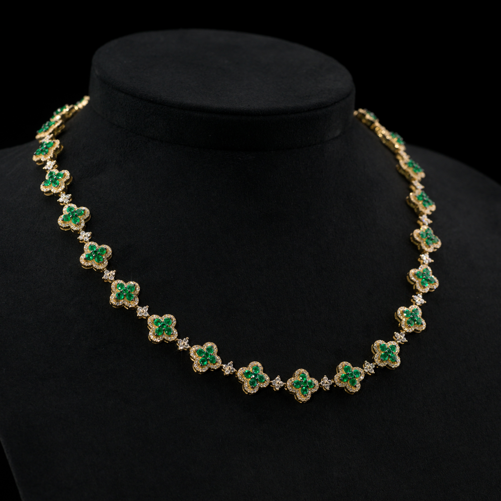 Chain Full Ice of Clovers with Emeralds and Diamonds 14K