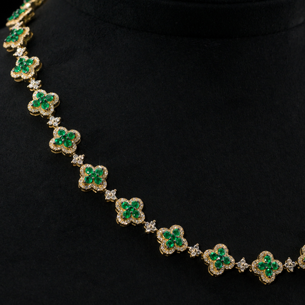Chain Full Ice of Clovers with Emeralds and Diamonds 14K